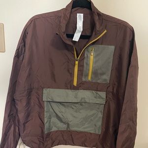 Fabletics wind breaker